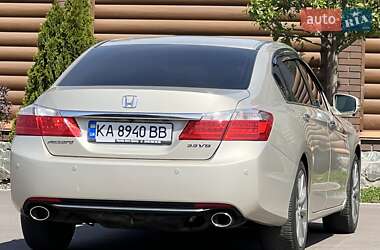 Седан Honda Accord 2013 в 