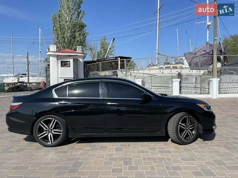 Седан Honda Accord 2017 в Миколаєві