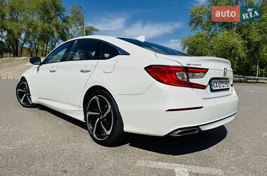 Седан Honda Accord 2018 в 