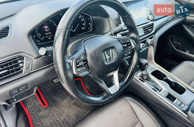 Седан Honda Accord 2018 в 