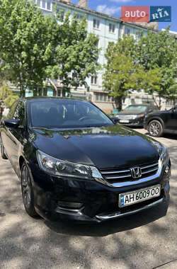 Седан Honda Accord 2015 в 