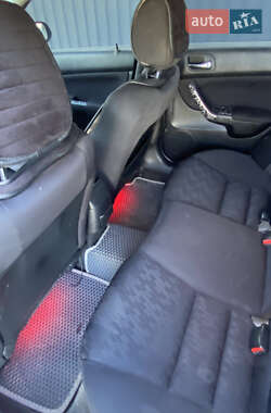 Седан Honda Accord 2003 в 