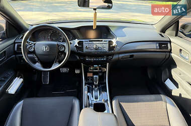 Седан Honda Accord 2017 в 