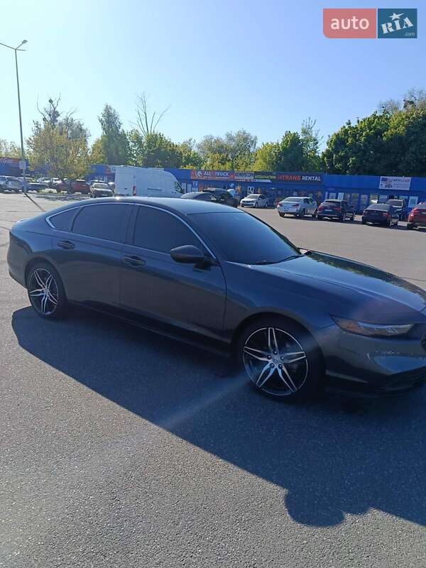 Седан Honda Accord 2023 в Києві