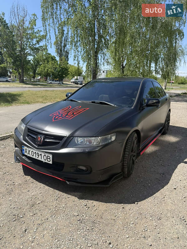 Седан Honda Accord 2005 в 
