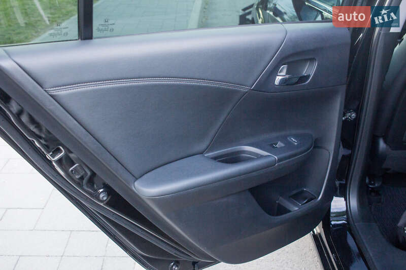 Седан Honda Accord 2013 в Василькові