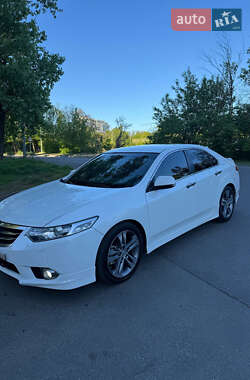 Седан Honda Accord 2012 в 