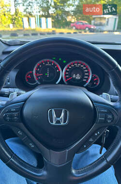 Седан Honda Accord 2012 в 