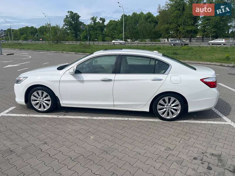 Седан Honda Accord 2013 в Вишгороді