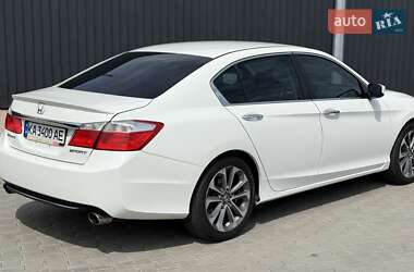 Седан Honda Accord 2013 в 