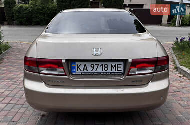 Седан Honda Accord 2005 в 