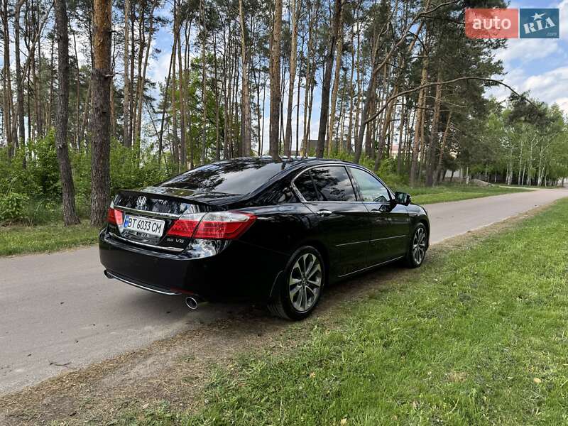 Седан Honda Accord 2013 в Житомире