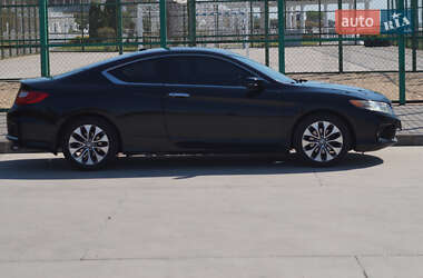 Купе Honda Accord 2015 в 