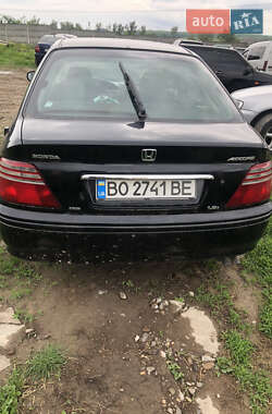 Седан Honda Accord 2000 в Бучаче