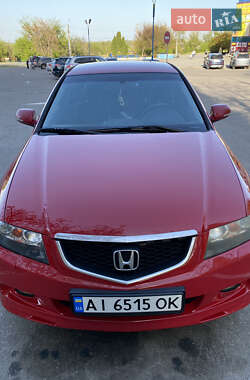 Седан Honda Accord 2004 в 