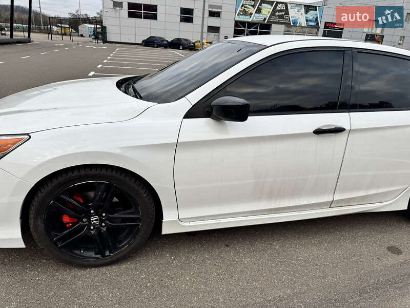 Седан Honda Accord 2016 в Дніпрі