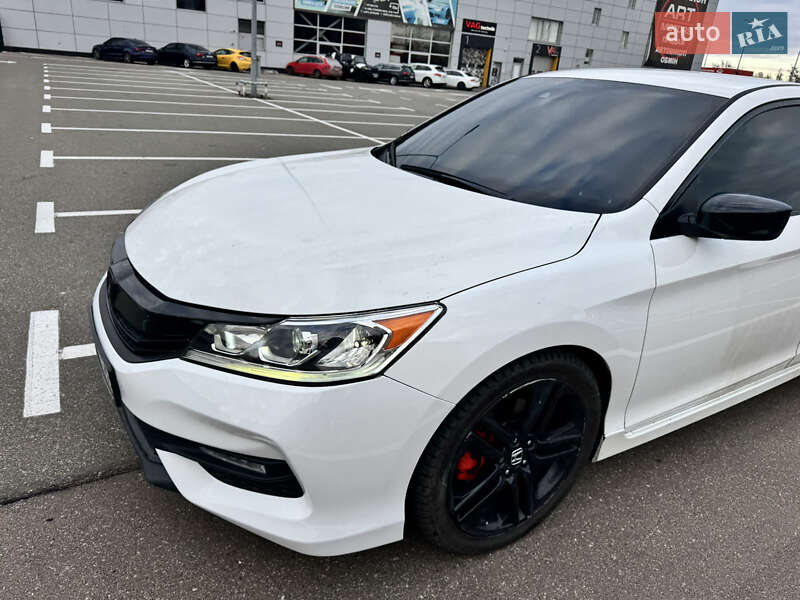 Седан Honda Accord 2016 в Дніпрі