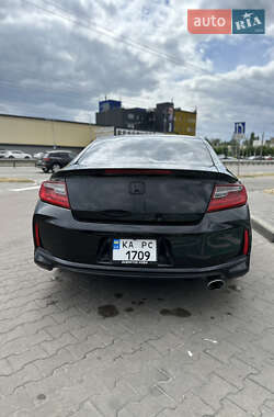 Купе Honda Accord 2015 в 