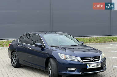 Седан Honda Accord 2015 в 