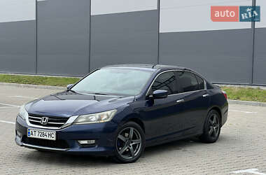 Седан Honda Accord 2015 в 