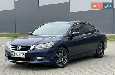 Седан Honda Accord 2015 в 