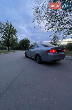 Седан Honda Accord 2004 в 