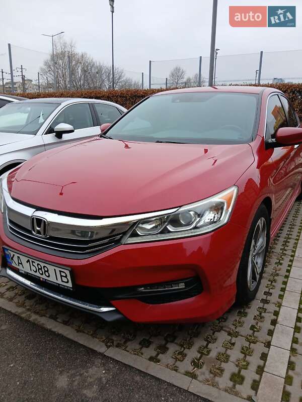 Седан Honda Accord 2016 в Киеве