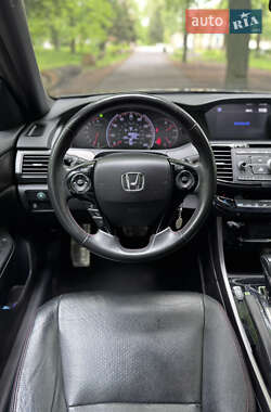 Седан Honda Accord 2017 в 