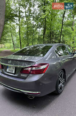 Седан Honda Accord 2017 в 