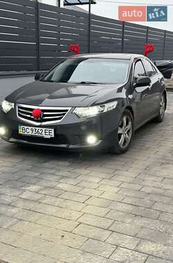 Седан Honda Accord 2012 в 