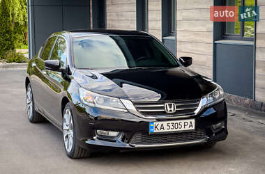 Седан Honda Accord 2015 в 