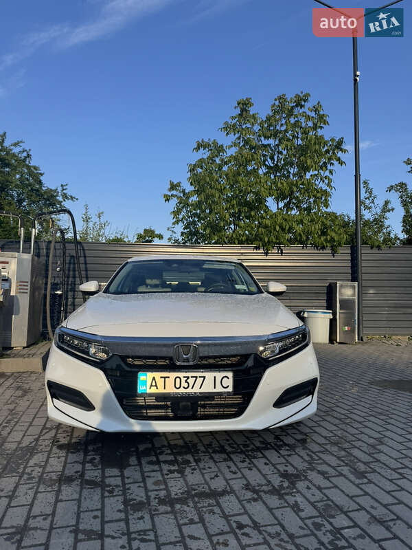 Седан Honda Accord 2018 в Ивано-Франковске