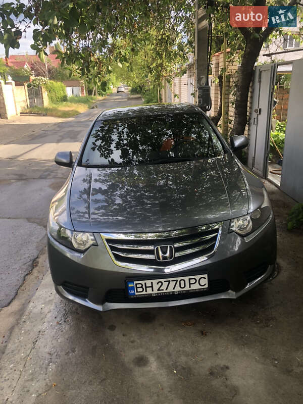 Седан Honda Accord 2012 в 