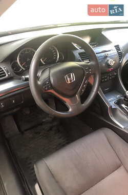 Седан Honda Accord 2012 в 