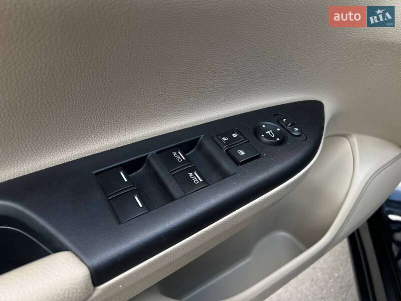 Седан Honda Accord 2017 в Киеве