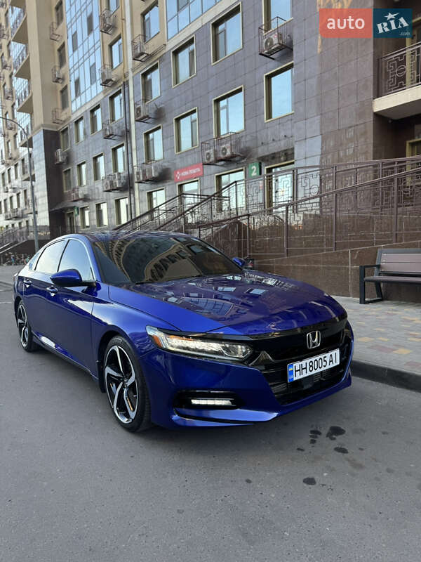 Седан Honda Accord 2017 в 
