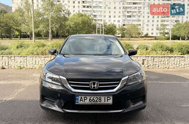 Седан Honda Accord 2015 в 