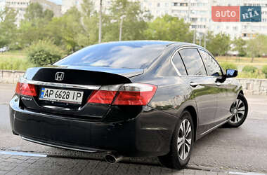 Седан Honda Accord 2015 в 