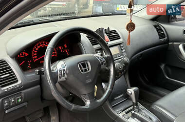 Седан Honda Accord 2005 в 