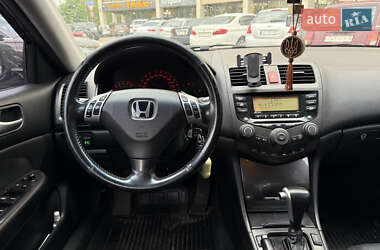 Седан Honda Accord 2005 в 