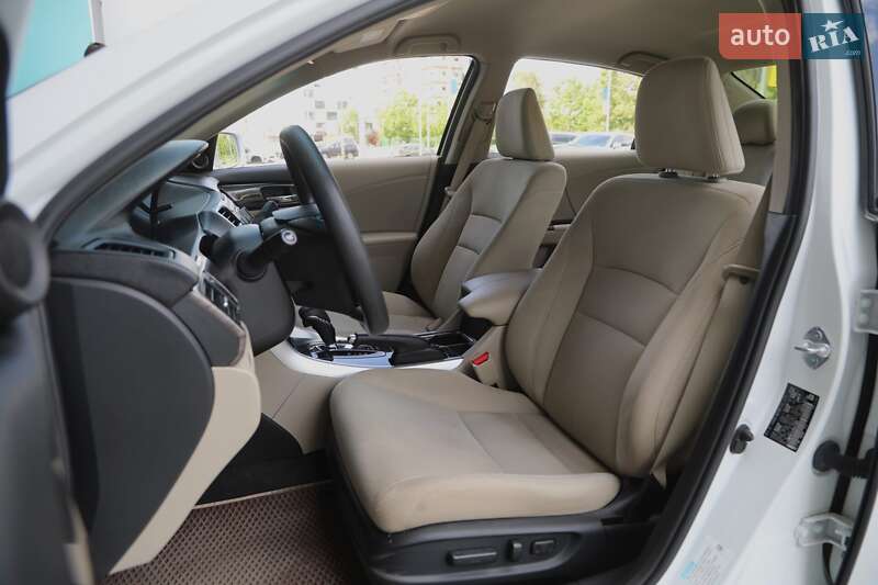 Седан Honda Accord 2016 в Харкові