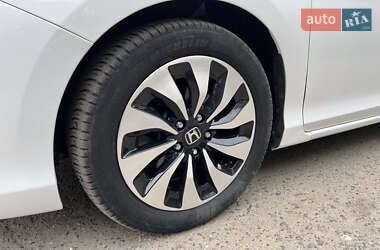 Седан Honda Accord 2014 в 