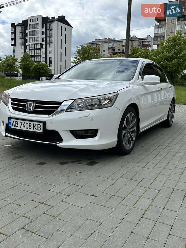 Седан Honda Accord 2013 в Долині