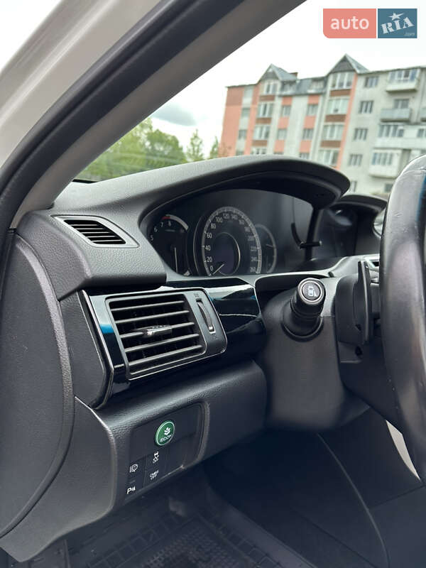 Седан Honda Accord 2013 в Долині