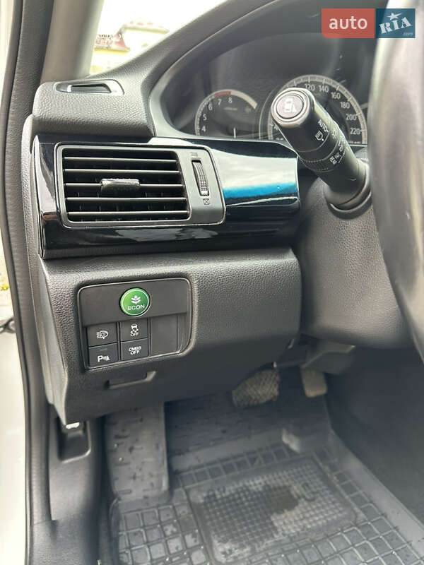 Седан Honda Accord 2013 в Долині