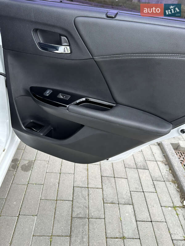 Седан Honda Accord 2013 в Долині