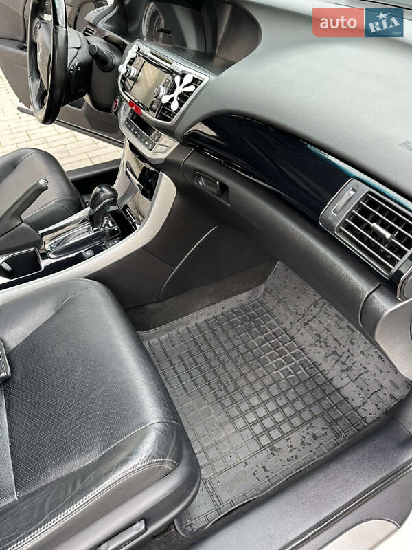 Седан Honda Accord 2013 в Долині