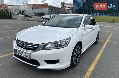 Седан Honda Accord 2014 в Киеве