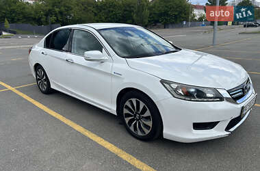 Седан Honda Accord 2014 в 