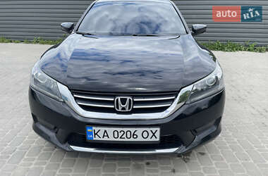 Седан Honda Accord 2015 в Ирпене